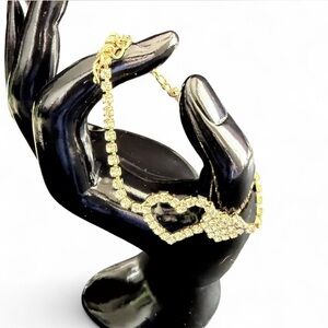 (NEW) Elegant Gold Heart Bracelet